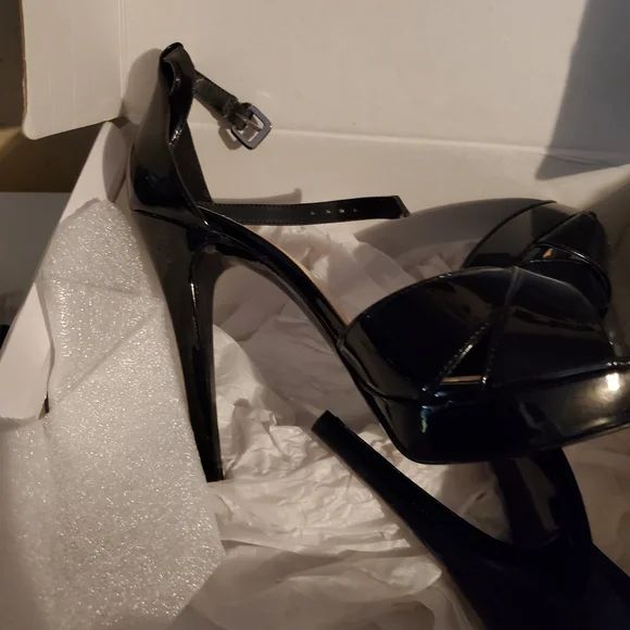 Nine West Black Women's Heels - Picture 2 of 5